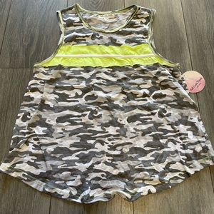 Full Circle Trends Women's Sleeveless Camo Tank Top Shirt Size Med